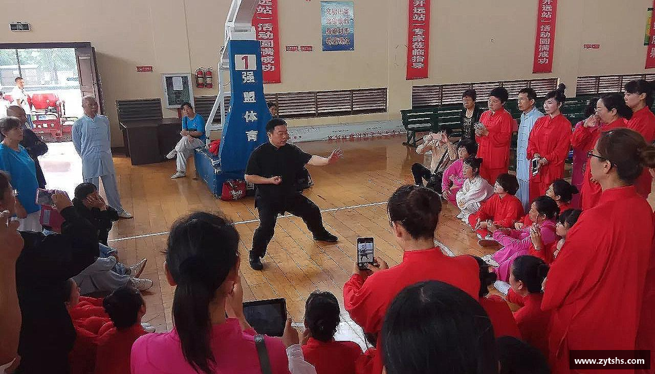 灵魂拥抱，奋力拼搏